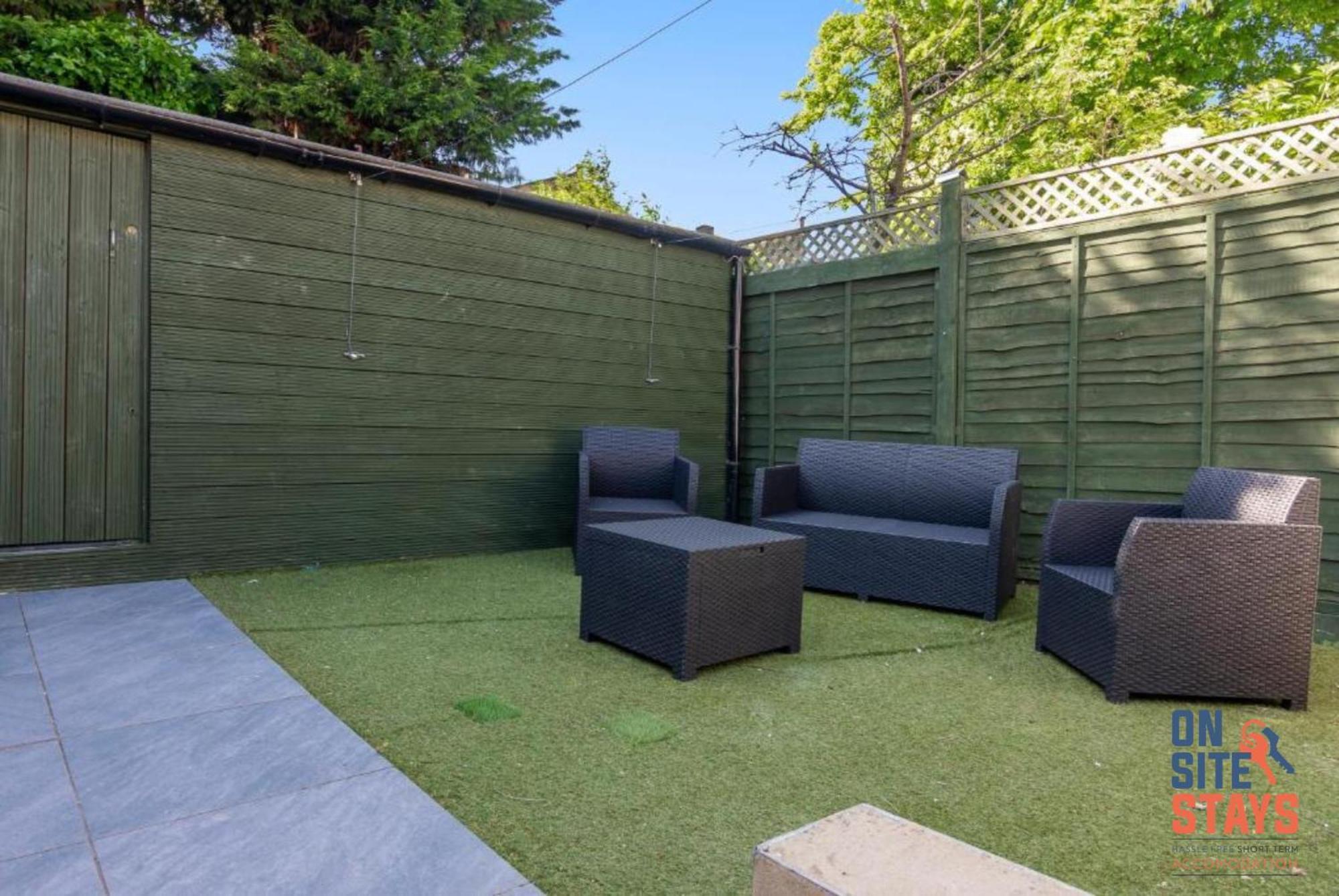 Onsitestays - Tranquil 2 Bedroom Apartment With Large Kitchen, Private Garden Near Wimbledon Station Londres Exterior foto